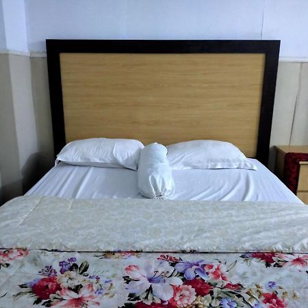 Hotel Nirwana Ternate Redpartner Buitenkant foto