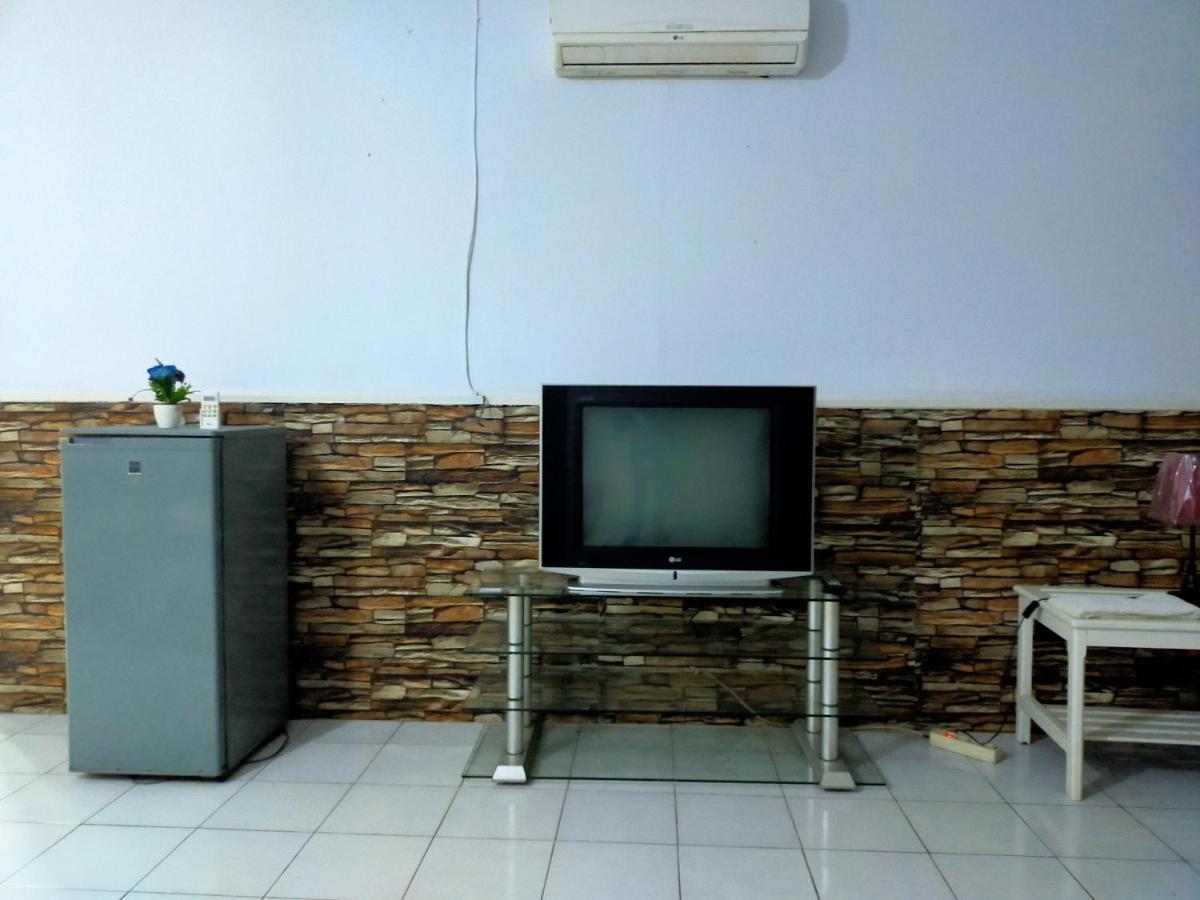 Hotel Nirwana Ternate Redpartner Buitenkant foto
