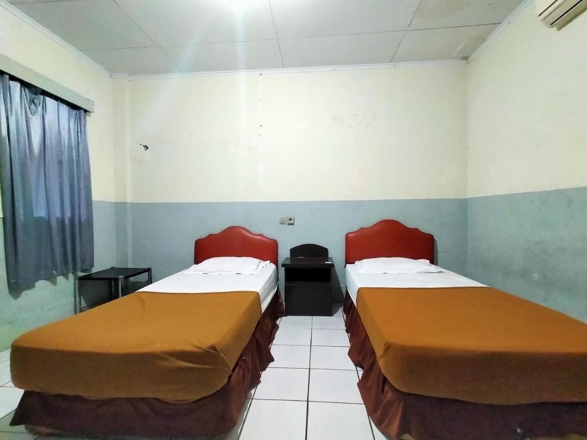 Hotel Nirwana Ternate Redpartner Buitenkant foto