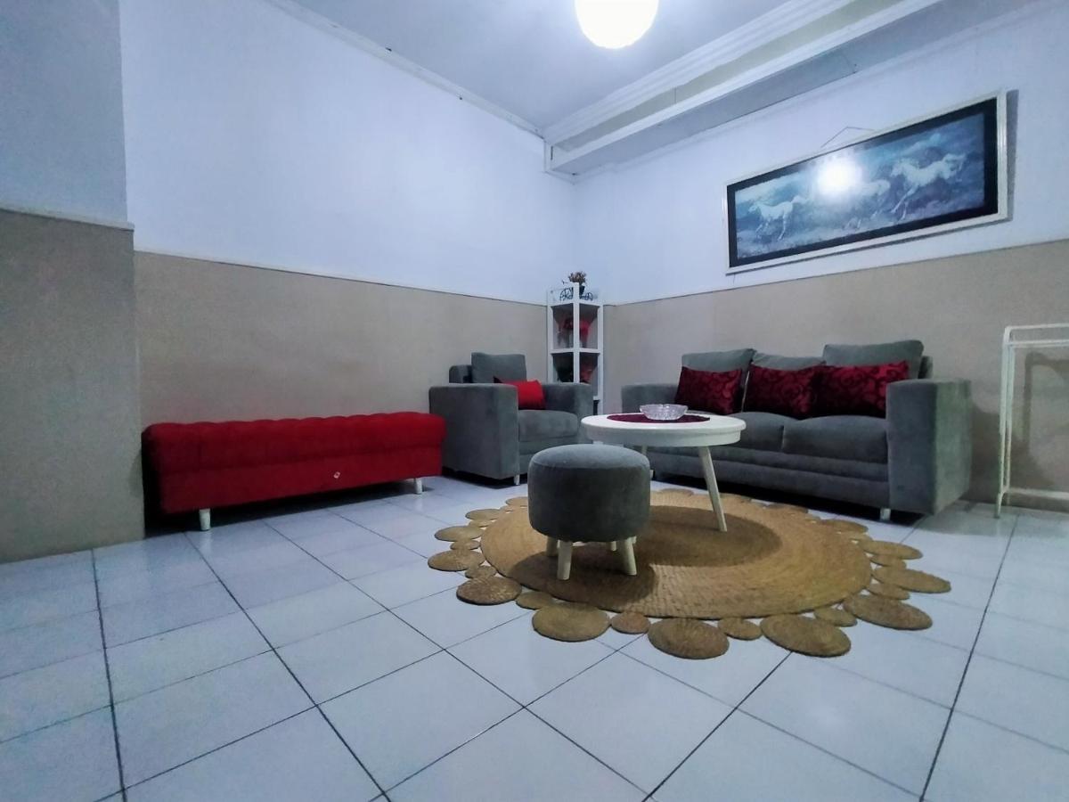 Hotel Nirwana Ternate Redpartner Buitenkant foto