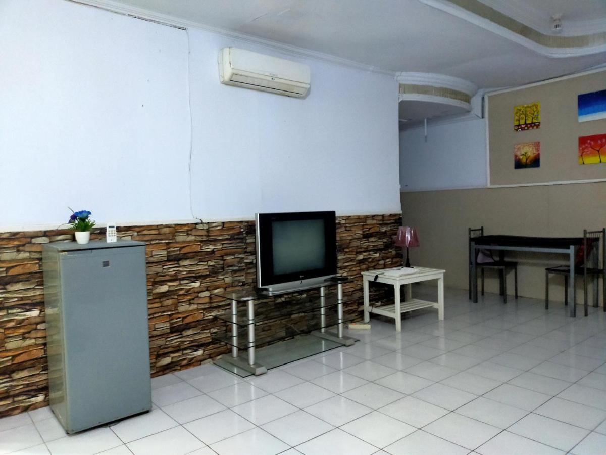 Hotel Nirwana Ternate Redpartner Buitenkant foto