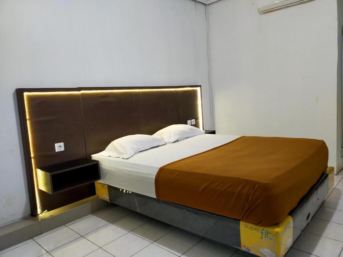 Hotel Nirwana Ternate Redpartner Buitenkant foto
