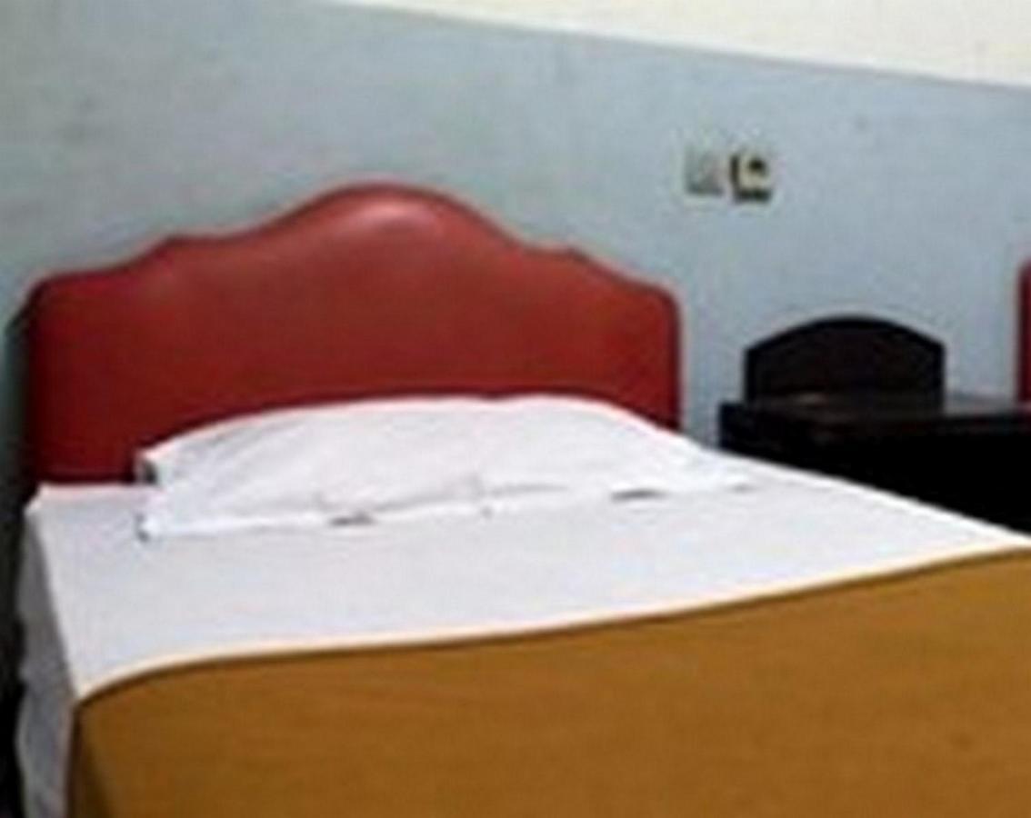 Hotel Nirwana Ternate Redpartner Buitenkant foto